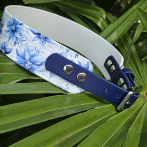 HU 45 - 51 cm BioThane Halsband UV bedruckt Fiori invernali Verschluss 19mm Navy blau